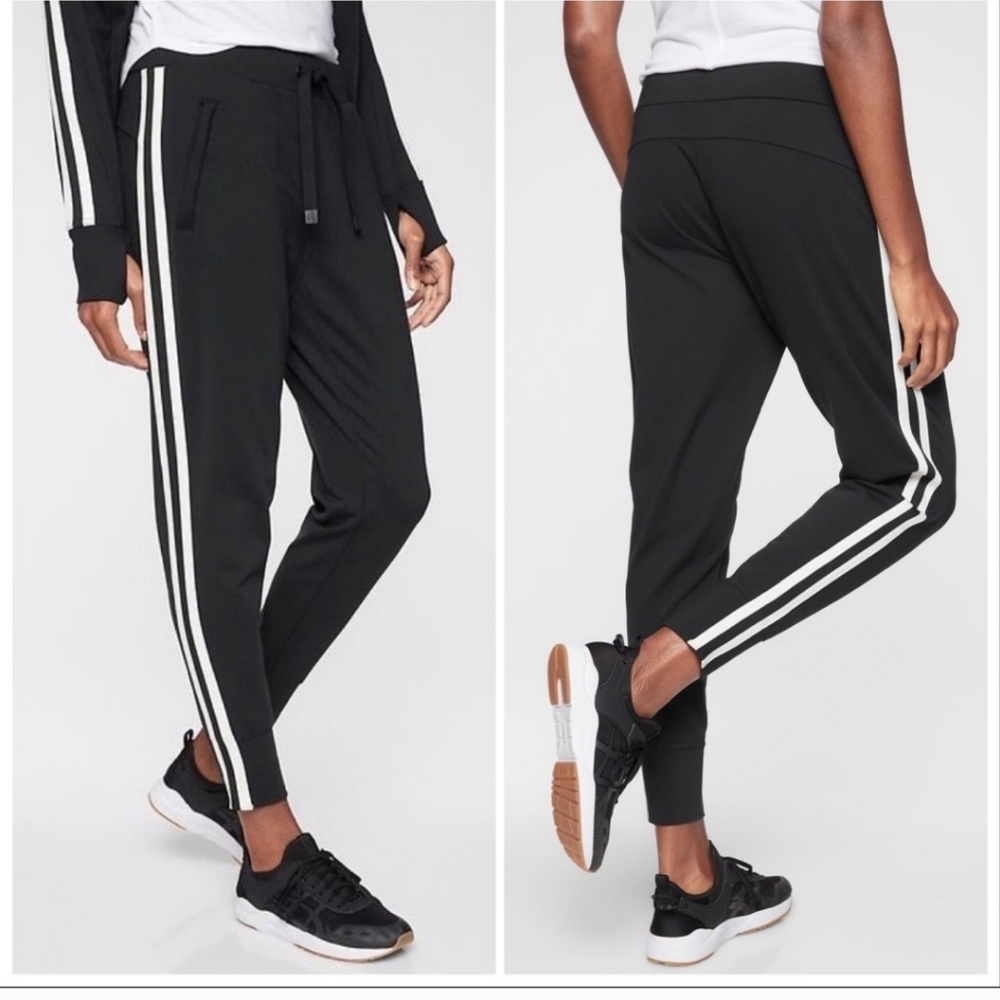 Athleta | Metro Track Trim Jogger Size XS